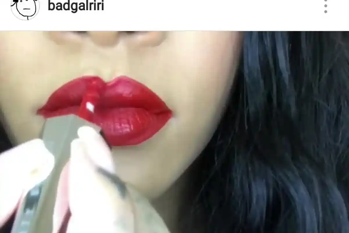 Posting Tutorial Make Up, Rihanna: Jangan Tertawakan Saya