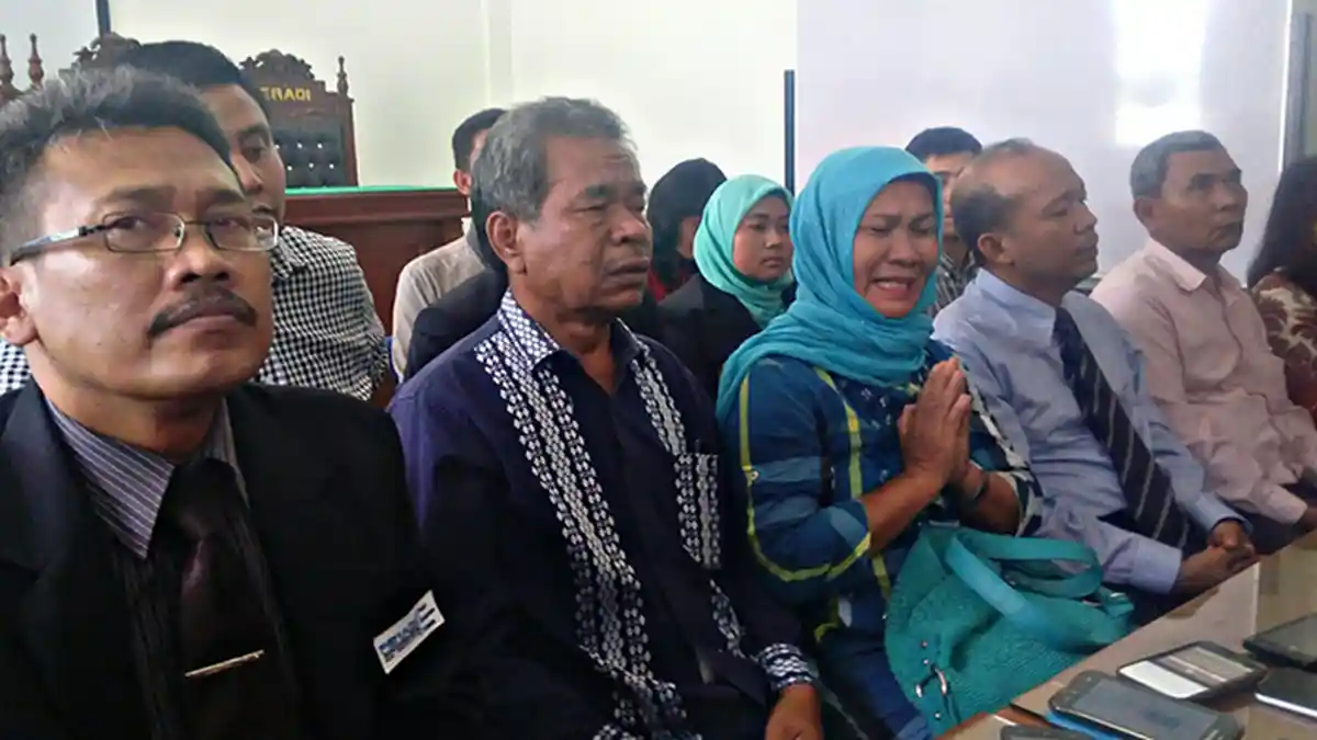 30 Pengacara Peradi Dampingi Pelaku Bom Bunuh Diri di Medan