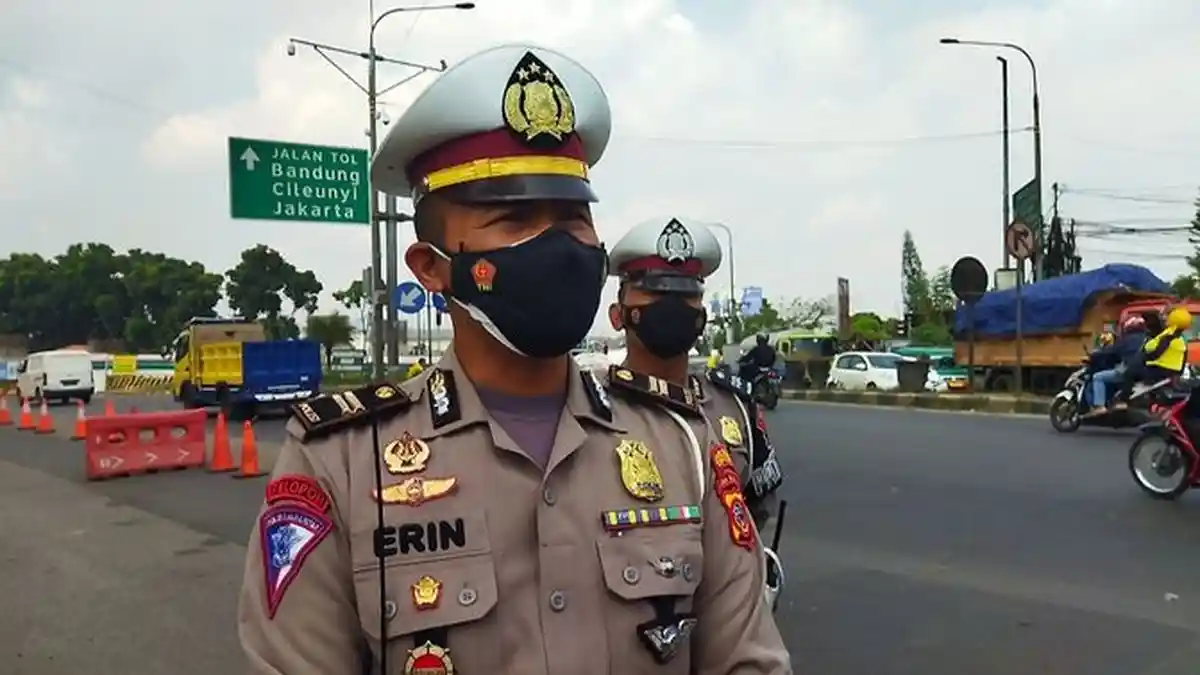 Kebanyakan Pengemudi Tak Bawa Surat Ini, Ratusan Kendaraan di Bandung Barat Diminta Putar Arah