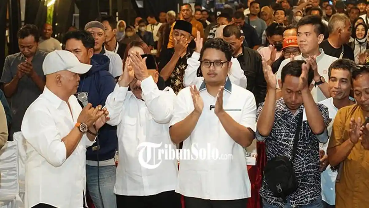 Temui Relawan Pejuang Langit, Ilyas Akbar Ingin Satu Keluarga Kurang Mampu Punya Lulusan Sarjana