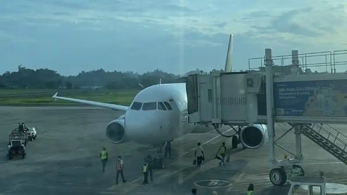 Kabut Asap Paksa 3 Maskapai Batalkan Penerbangan, Langit Kalimarau Berau Berkabut