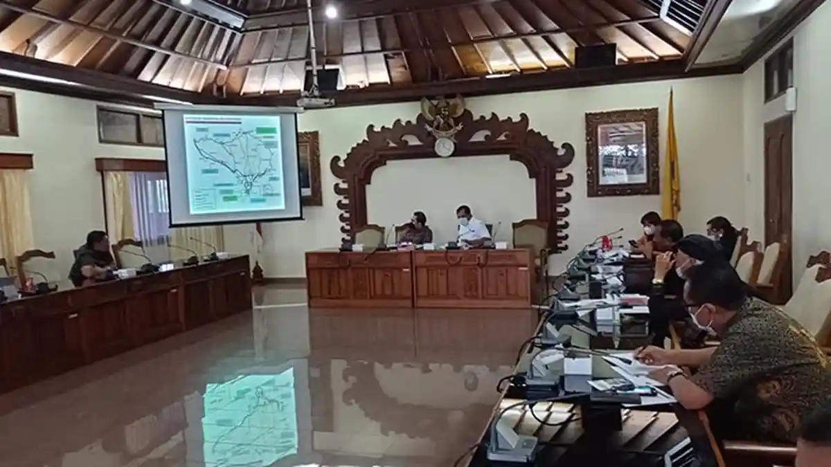 DPRD Bali Raker dengan Pemprov, Ray Yusha Singgung Bandara Bali Utara: Jangan Sampai Kebarat-kebirit