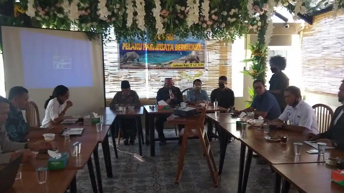 Pelaku Pariwisata di Mabar Tolak Booking Online Masuk TNK