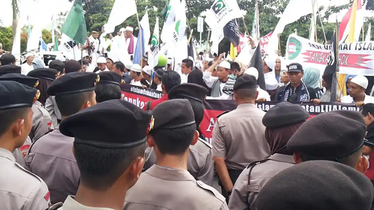 Ratusan Polisi Amankan Aksi Damai 4 November di Pekanbaru