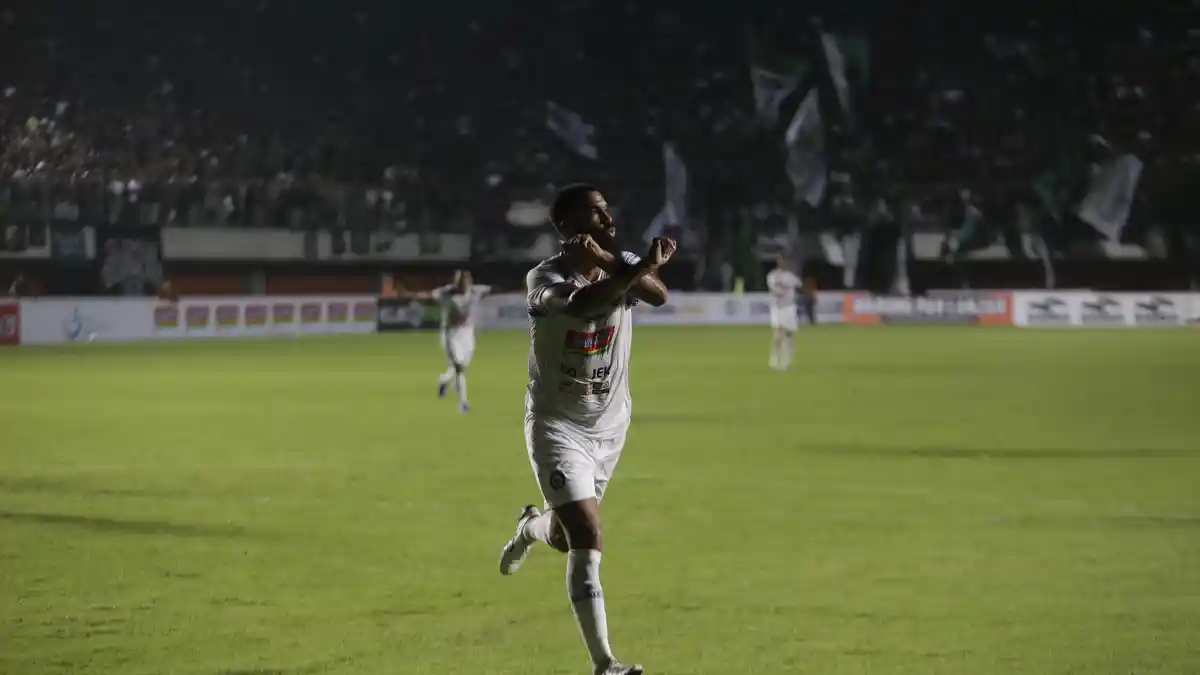 Optimisme Sylvano Comvalius bersama Arema FC: Ingin Tampil Cemerlang!