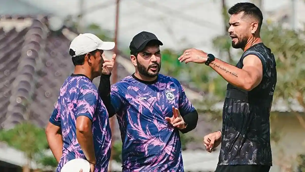Debut Kontra Dewa United, Arema FC Resmi Gaet Andre Caldas