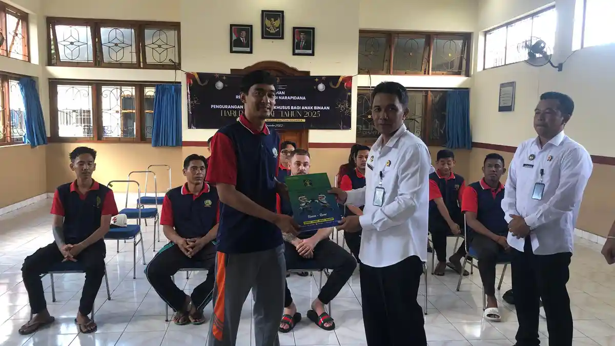WNA Inggris Terima Remisi 1 Bulan, Lima Orang WBP Rutan Negara Terima Remisi Natal