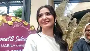 Dewi-Perssik2.jpg