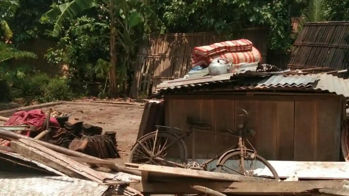 Rumah Kakak Beradik di Banjarnegara Ini Roboh Rata dengan Tanah, Beruntung Penghuni Sedang di Kebun