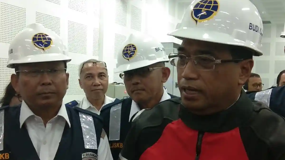 Cegah Pilot Garuda Mogok Kerja, Ini Saran Menteri Budi Karya