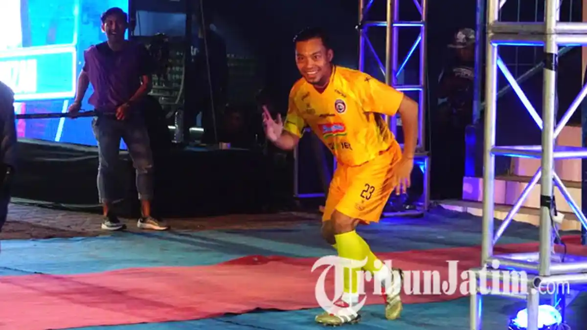 Hamka Hamzah dan Sylvano Comvalius Pulang Lebih Awal, Arema FC Panggil Hendro Siswanto dan Sunarto