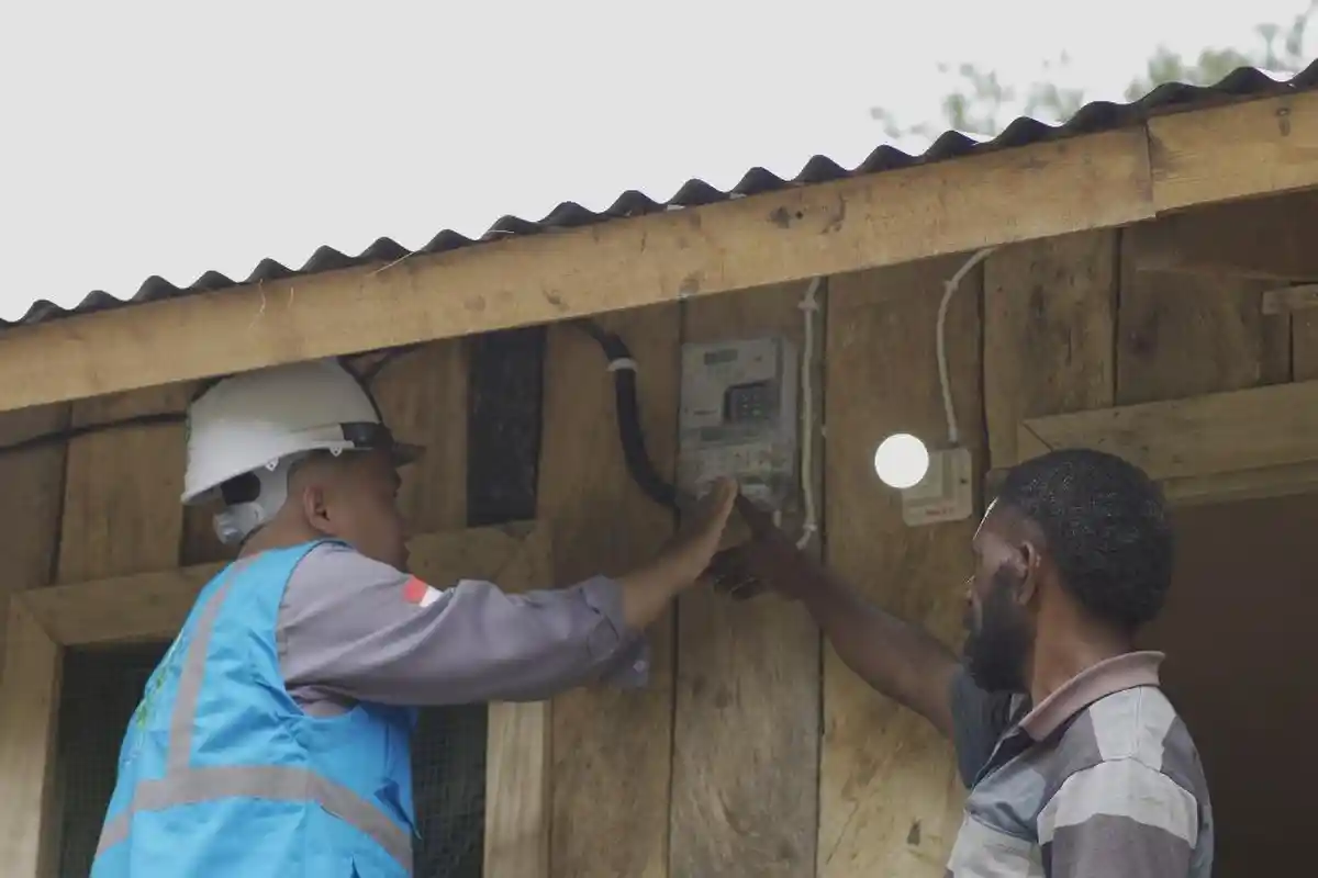 5 Tahun Bergulir, Program Light Up The Dream Nyalakan 29.109 Listrik Gratis Keluarga Pra Sejahtera