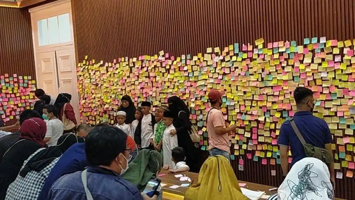 Cuaca Mendung di Gedung Pakuan Siap Sambut Kedatangan Jenazah Emmeril Khan Mumtadz