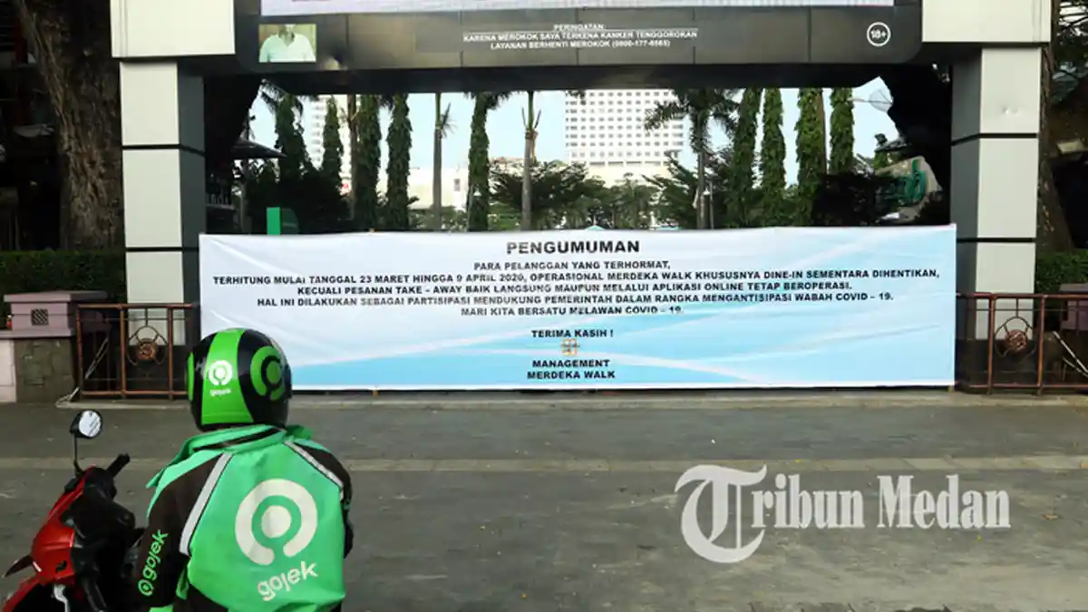 Berita Foto: Tenan Merdeka Walk Hanya Melayani Pesan Antar Makanan, Mulai 23 Maret hingga 9 April - 23032020_larangan_keramaian_danil_siregar-3.jpg