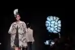 Karya Sebastian Gunawan di Jakarta Fashion Week 2013
