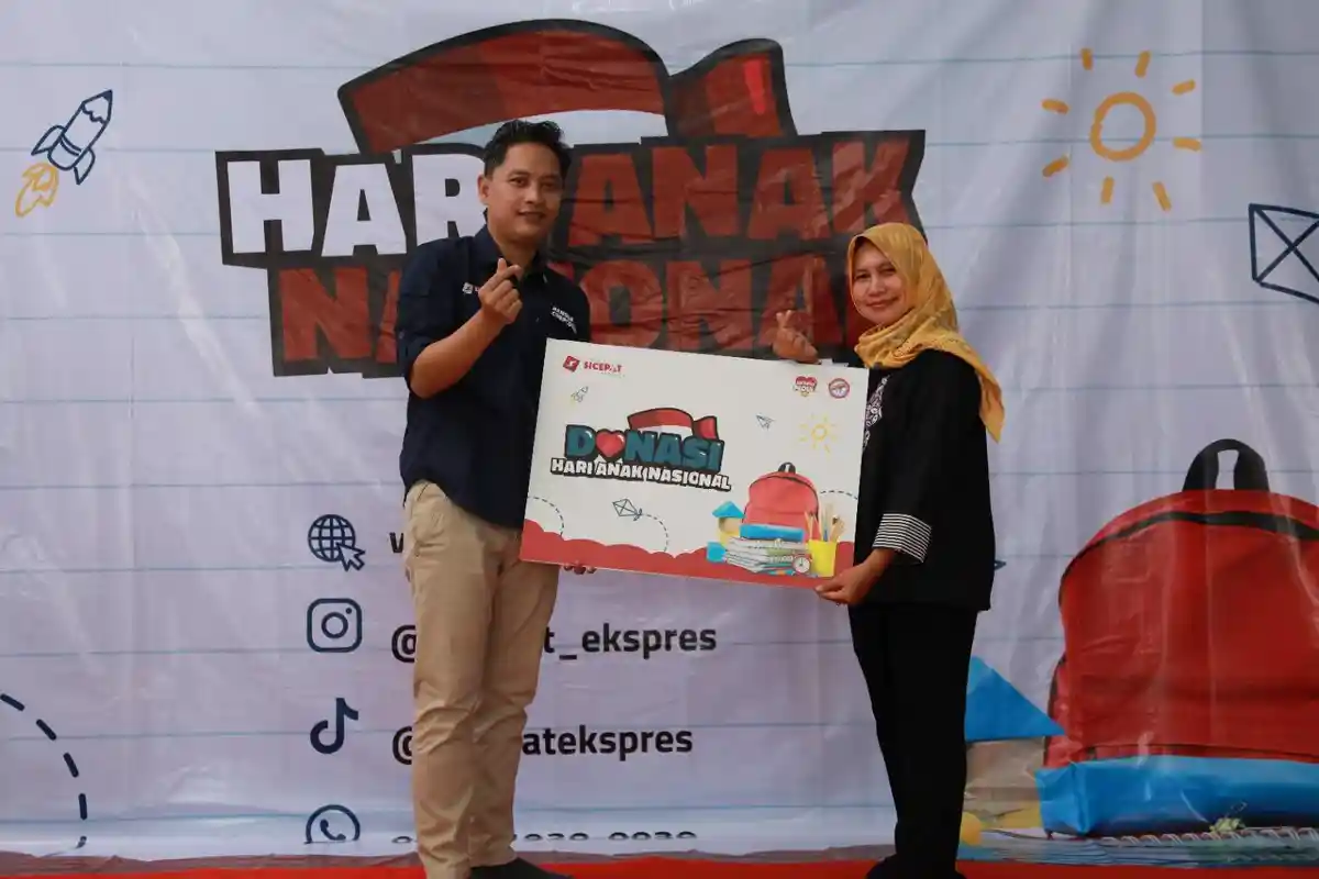 Peringati Hari Anak Nasional, SiCepat Ekspres Salurkan Donasi Perlengkapan Sekolah