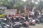 Truk Sawit  di Jalan Nagan Hantam Pagar Sekolah dan 19 Sepmor Siswa Roboh