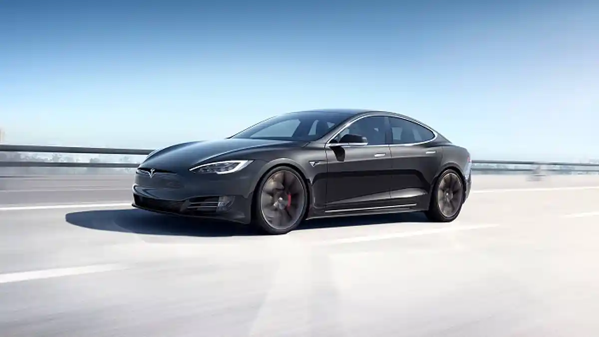 Autopilot Diduga Bermasalah, Tesla Tarik Kembali 2 Juta Mobil di Amerika Serikat 