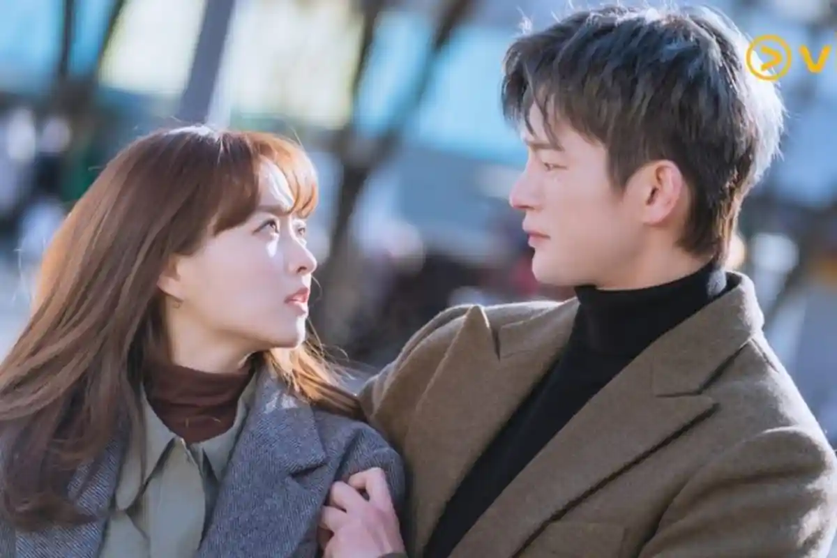 Link Nonton Gratis Drakor Doom at Your Service Episode 13 Senin Malam Ini, Tayang di tvN dan Viu