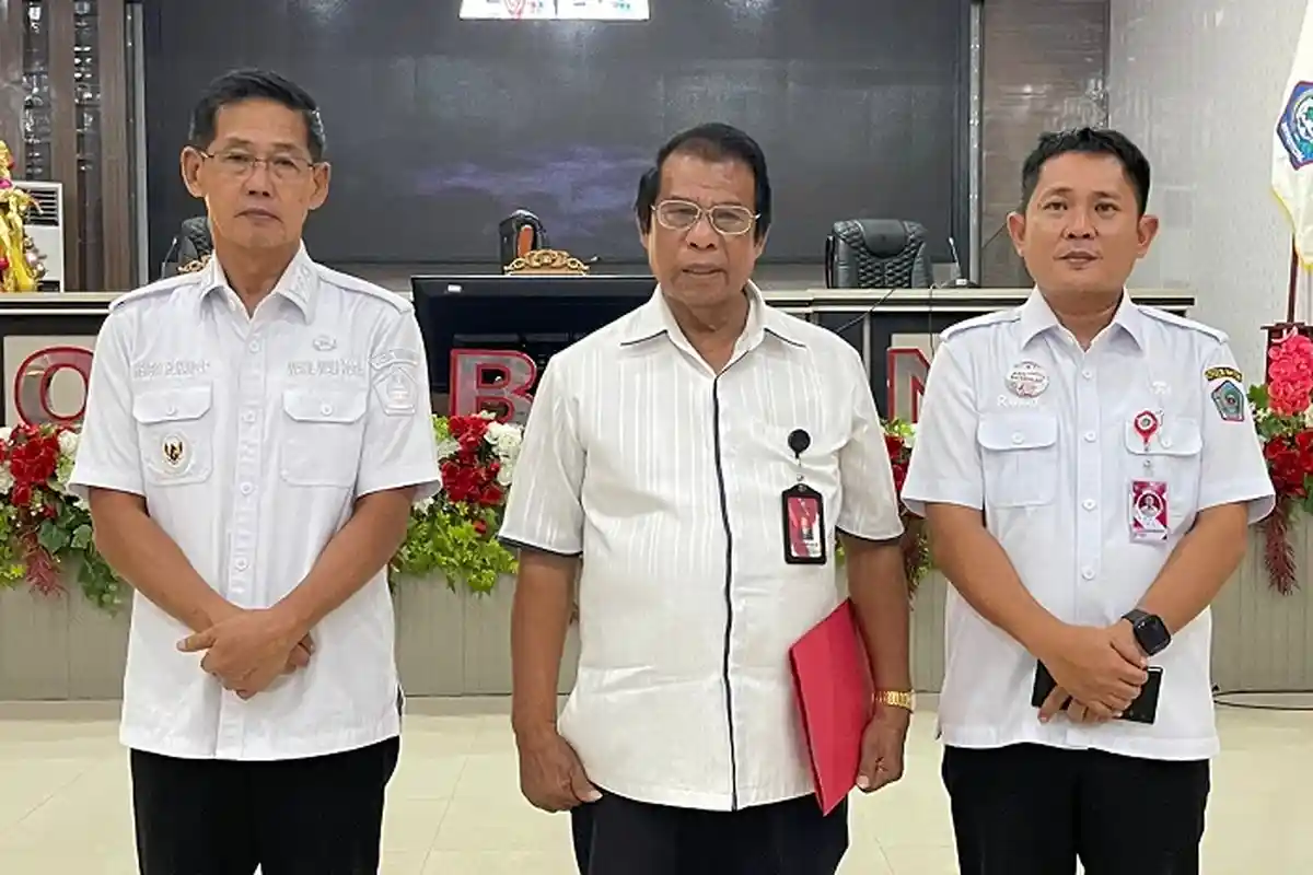 Tiga Direksi Perumda Pasar Kota Bitung Sulawesi Utara Resmi Non Aktif