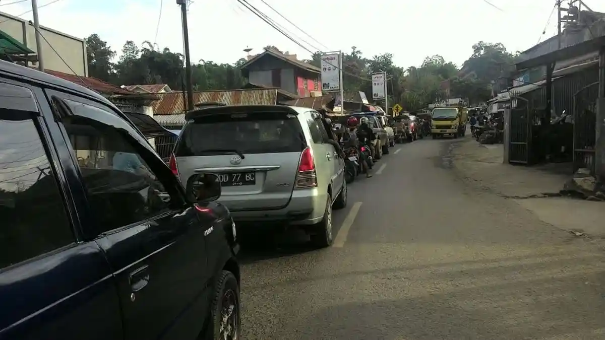Soal Pasar Pagi Rantepao Langganan Macet, Polisi Keluhkan Rambu, Kadishub Belum Dilantik - macet-di-rantepao-2347_20170201_101412.jpg