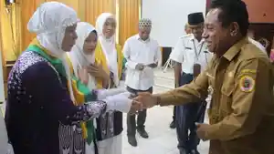 Alexon-lepas-jemaah-Haji.jpg