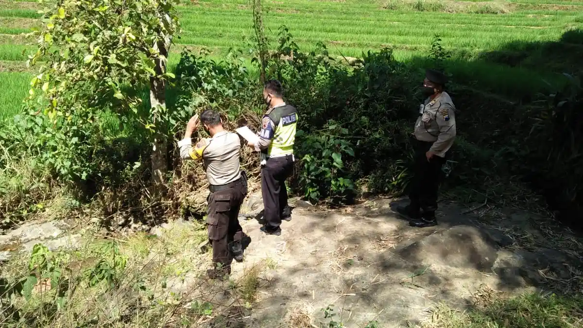Ngebut di Jalan Slogohimo Wonogiri, Dua Pengendara Motor Asal Grobogan Tewas Nyemplung ke Kali