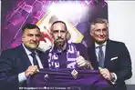franck-ribery-resmi-bergabung-ke-fiorentina.jpg
