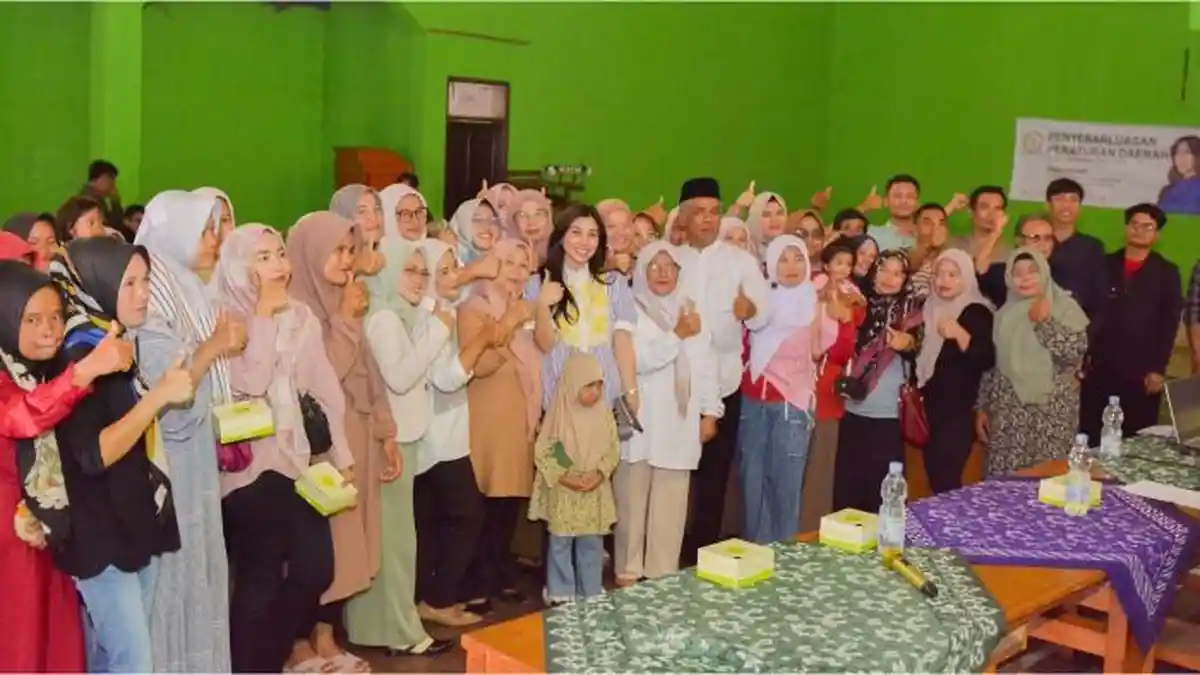 Nisya Ahmad Ajak Warga Nagreg Bergerak Bersama: Selamat Hari Pendidikan Nasional