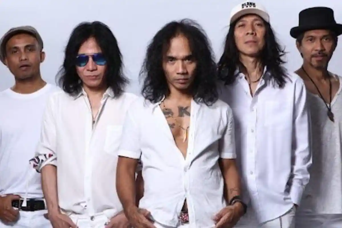 Chord Lagu Slank Memang: Aku Memang Aku Bukan Kalian Tapi Aku Tak Malu Karena Ku Tak Pernah