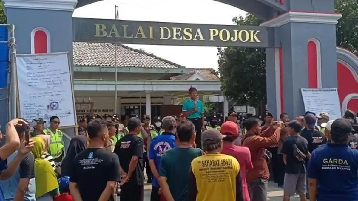 BREAKING NEWS - Tak Bisa Baca Doa, Modin di Magetan Didemo Warga Hingga Akhirnya Dicopot