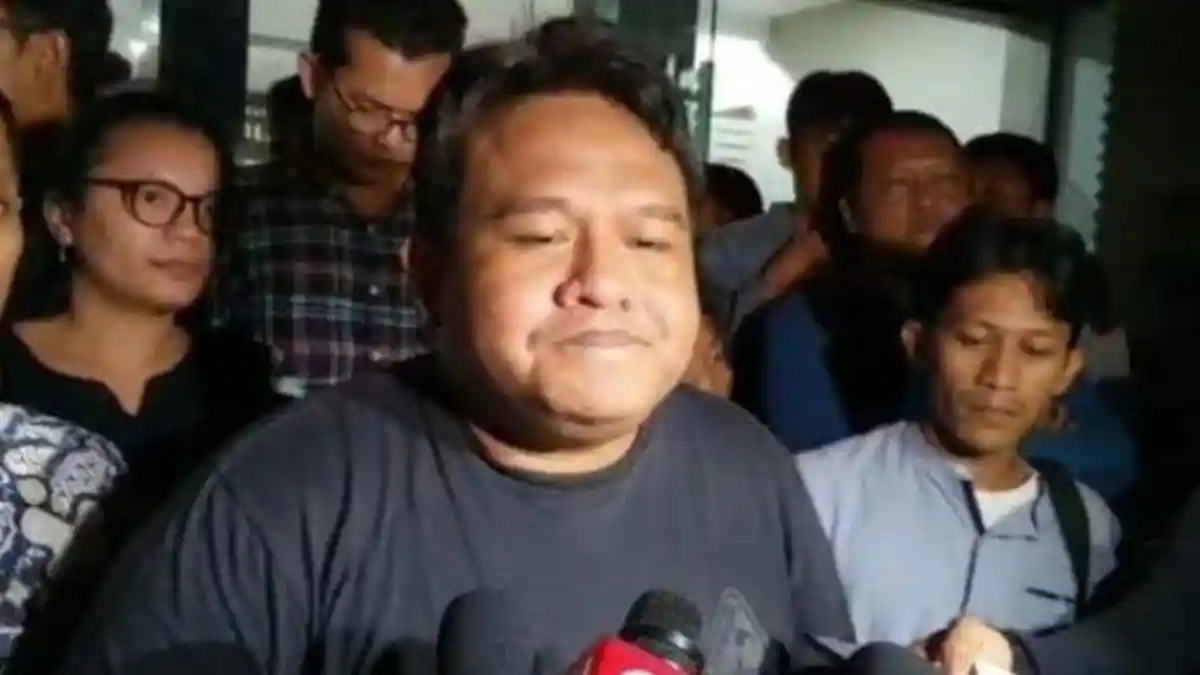 Meski Tak Ditahan setelah Ditangkap, Dandhy Dwi Laksono tetap Berstatus Tersangka