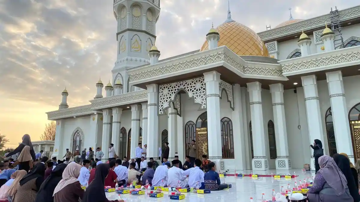 Peringati Nuzul Quran, Pemkab Aceh Jaya Buka Puasa Bersama dan Santuni Anak Yatim
