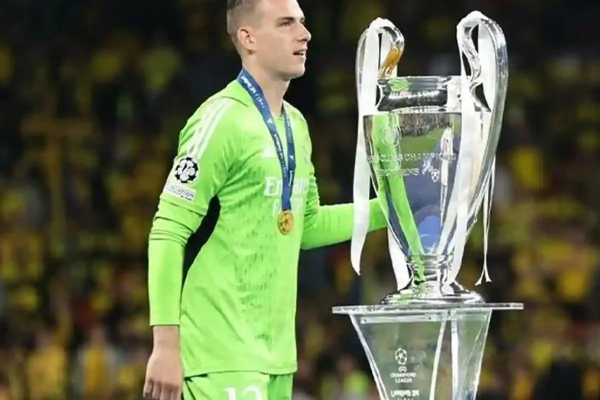 Update Bursa Transfer Real Madrid 2024: Los Blancos Siap Jual Andriy Lunin dengan Harga Rp 530 M
