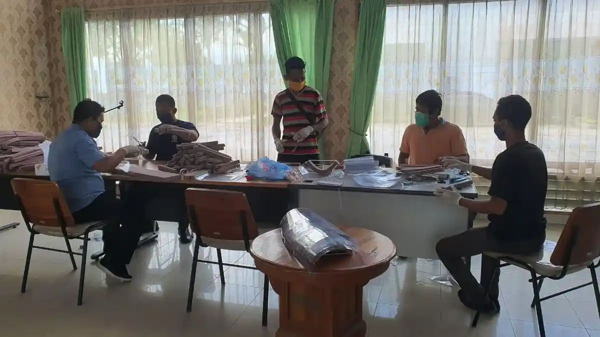 Hadapi Covid-19, BBPLK Medan Produksi Face Shield Untuk Tenaga Medis