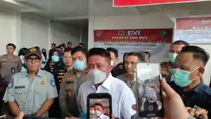 tanggapan-herman-deru-soal-lubang-jadi-penyebab-kecelakaan-bus-als-muratara.jpg