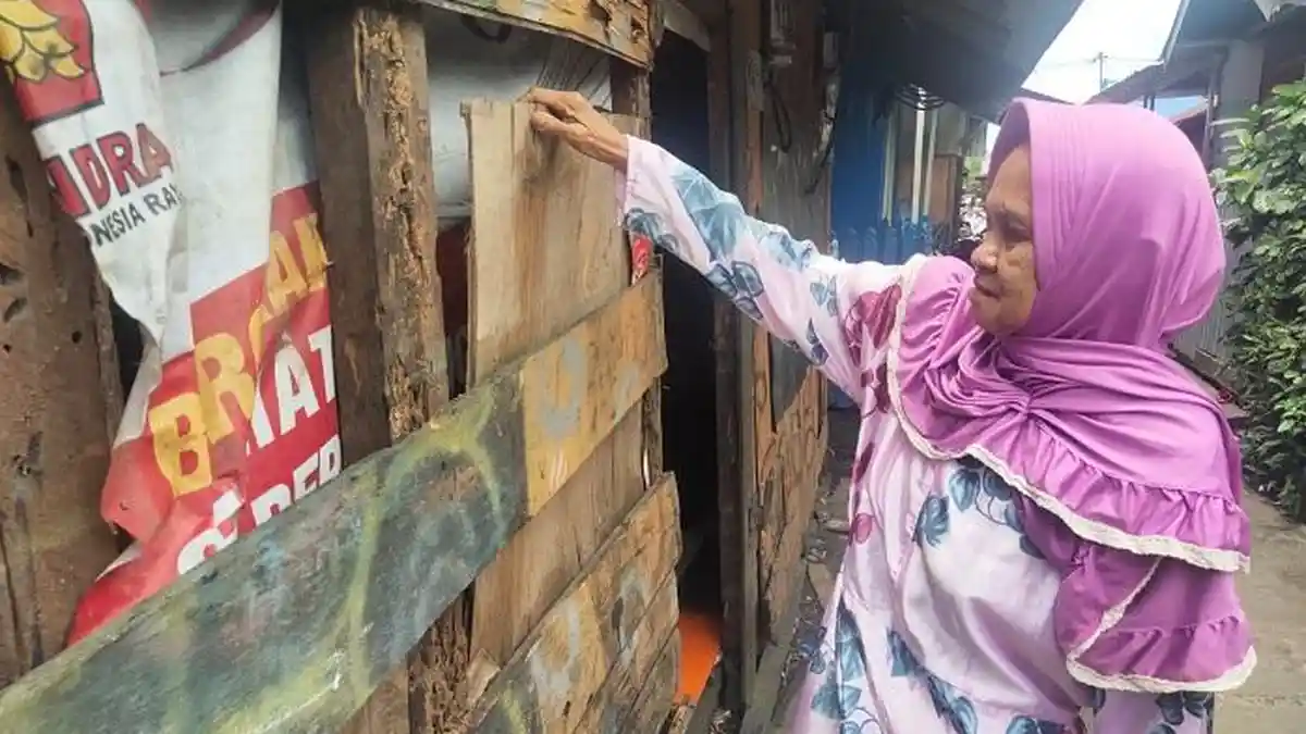 Rumahnya Direhab Melalui Program Rutilahu, Begini Respons Kakak Beradik ...