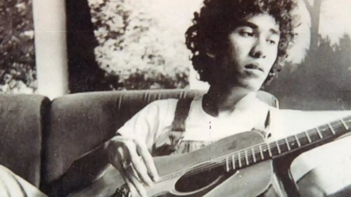 Lirik Lagu dan Chord Gitar Air Mata Api - Iwan Fals, 'Nyanyikan Tangis Marah dan Cinta'