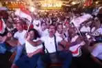 keriuhan-pendukung-jokowi-maruf-amin-saat-nobar-debat_20190118_115339.jpg