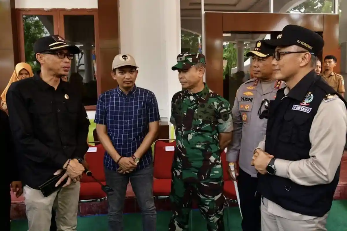 H-1 Pilkada, Pj Gubernur Sulsel Zudan Keliling Cek TPS 5 Daerah