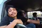 sopir-truk-asal-Banten-yang-terjebak-banjir-di-Jalur-Pantura-Cirebon.jpg
