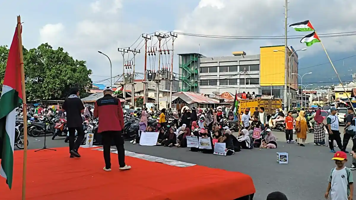 Aksi Solidaritas untuk Palestina di Ternate Diwarnai dengan Galang Dana