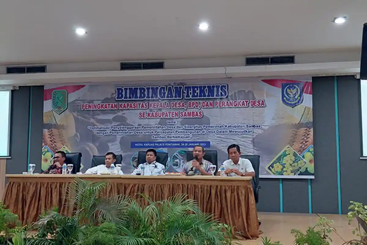 Bupati Satono Jadi Pembicara Bimtek Kepala dan Perangkat Desa di Sambas