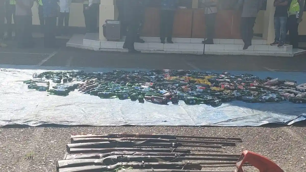 Polisi Musnahkan Ratusan Barang Bukti Hasil Operasi Pekat dan KRYD di Tebo