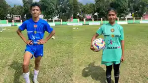 Kolase-foto-pemain-sepak-bola-dari-Sumbawa-Barat-34.jpg