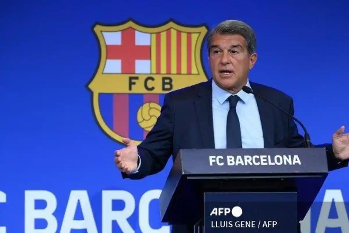 Joan Laporta Berikan Pembaruan Tentang Kepindahan Robert Lewandowski ke Barcelona