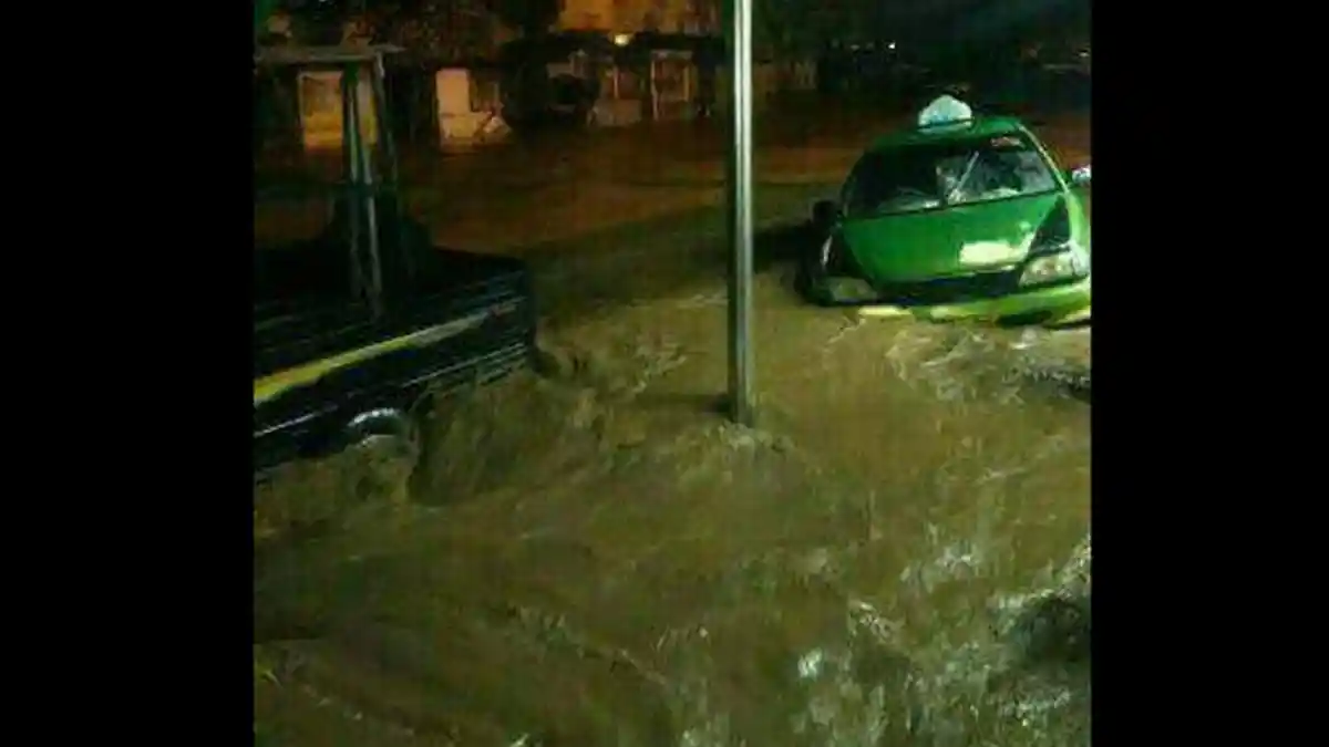Banjir Bandang Menerjang Garut, Seruan #PrayForGarut Jadi Trending Topic