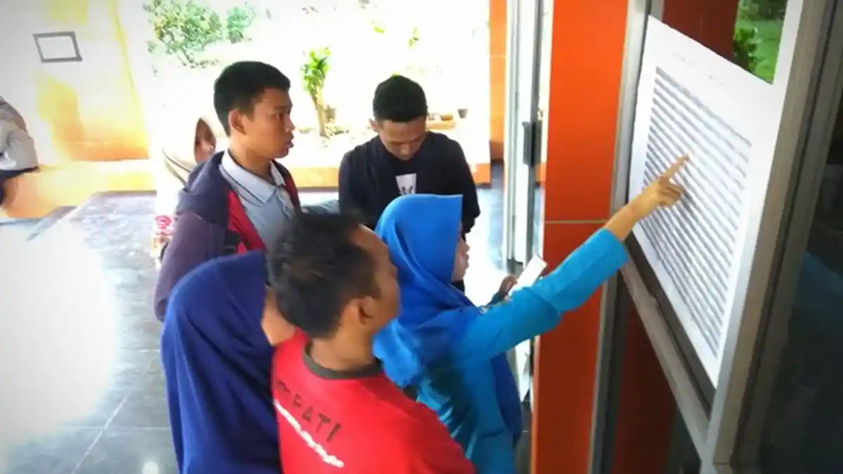 Dua Penyandang Disabilitas Ikut Ujian SBMPTN 27 Lampung