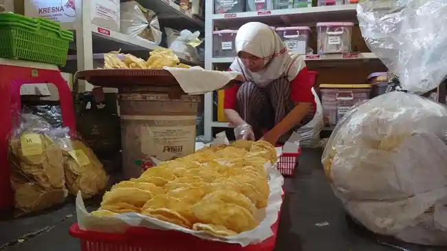 Emping Melinjo Rumahan Berlabel Vancouver Kanada