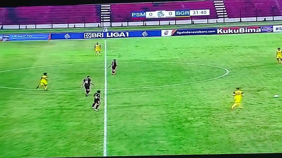 Skor Sementara PSM Vs Persikabo 1973 Imbang 0-0 hingga Menit 30, Wasit Keluarkan Kartu Kuning